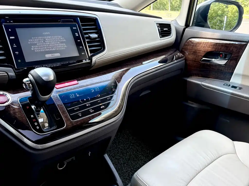 Honda Odyssey — миниатюра 8