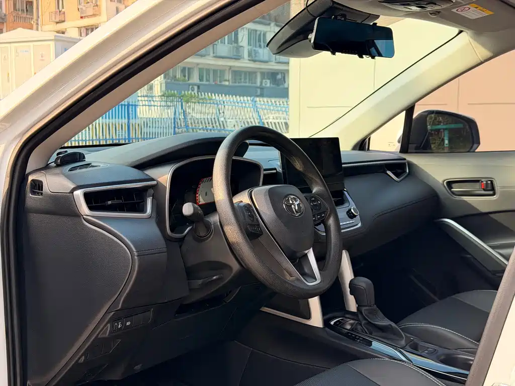 Toyota Frontlander — миниатюра 5