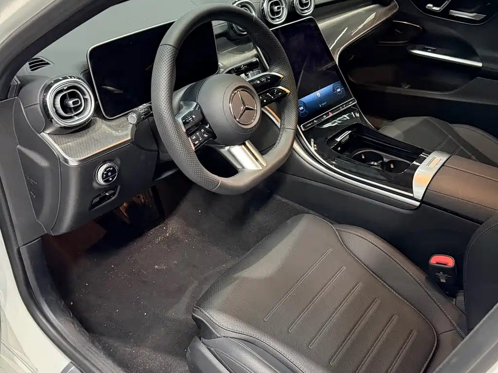 Mercedes-Benz C-Class — миниатюра 8