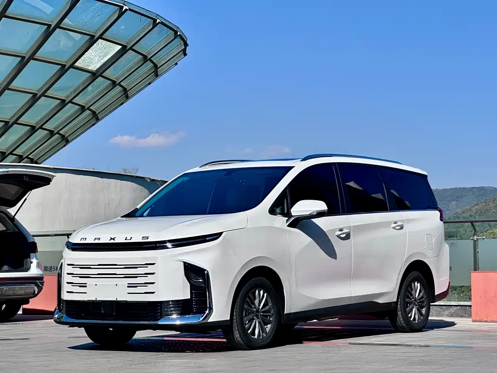 SAIC MAXUS CHASE G50 PLUG IN HYBRID