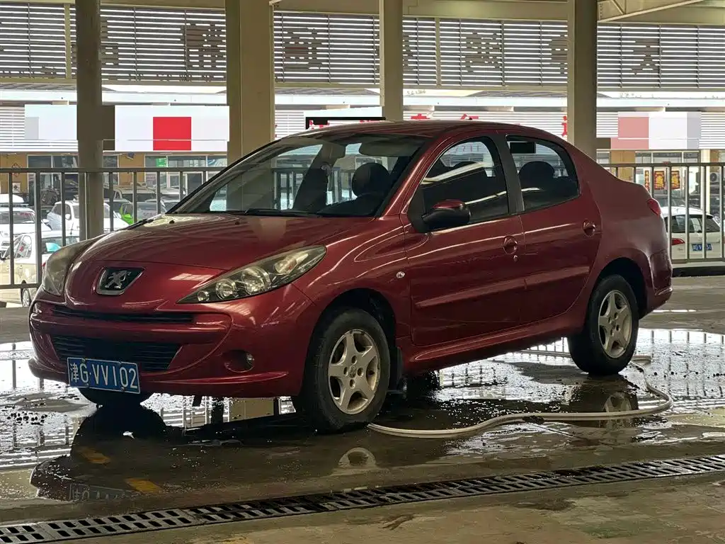 Peugeot 207 2011 1.4L MT