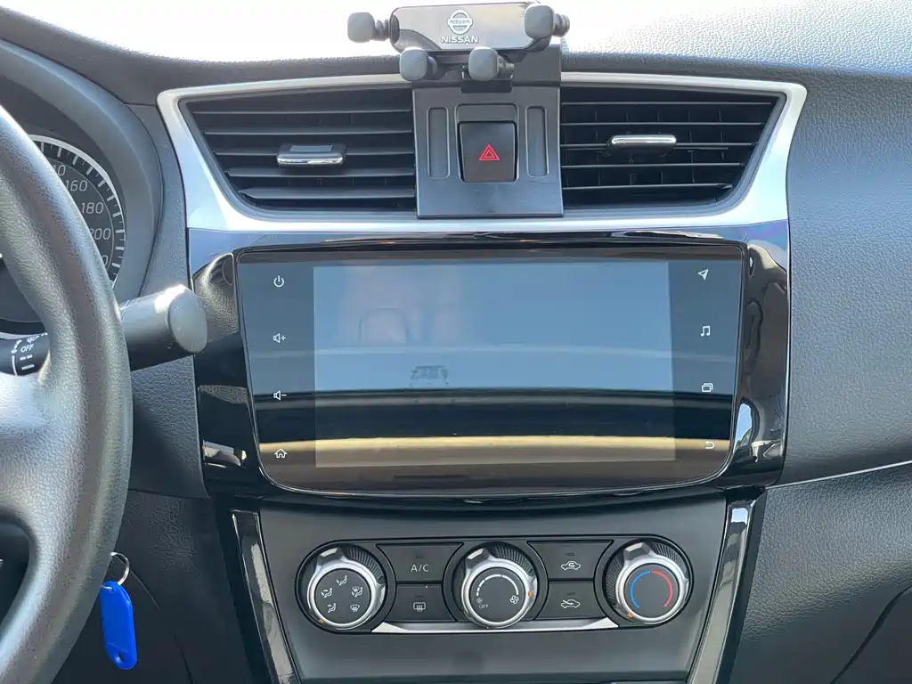 Nissan Sylphy — миниатюра 14