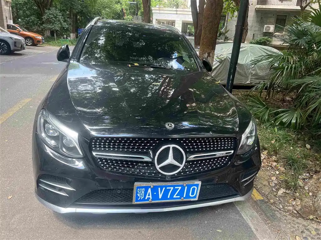 Mercedes-Benz GLC AMG