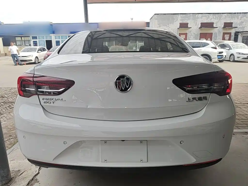 Buick Regal — миниатюра 6