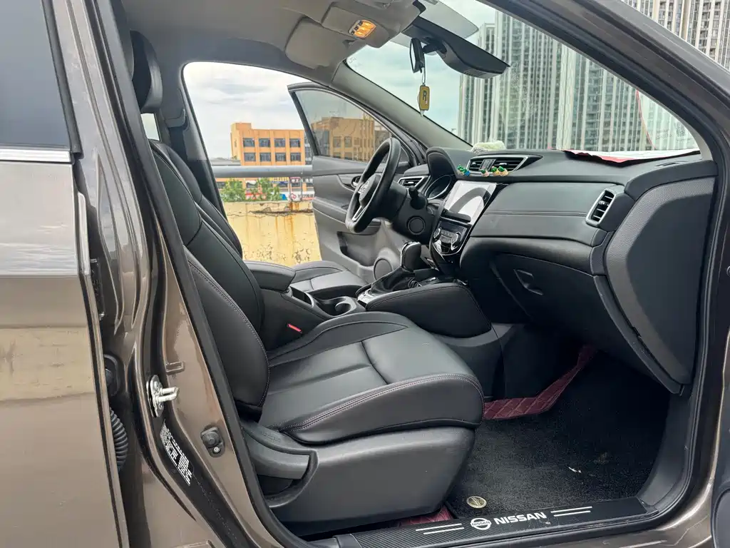 Nissan Qashqai — миниатюра 11