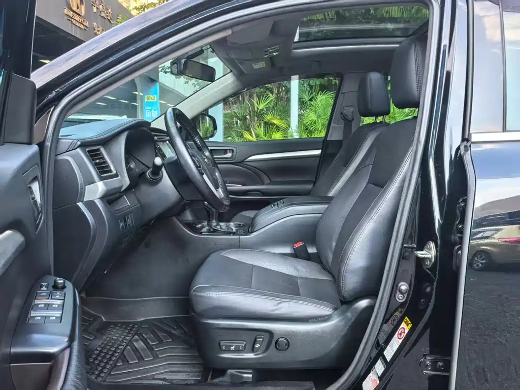 Toyota Highlander — миниатюра 11