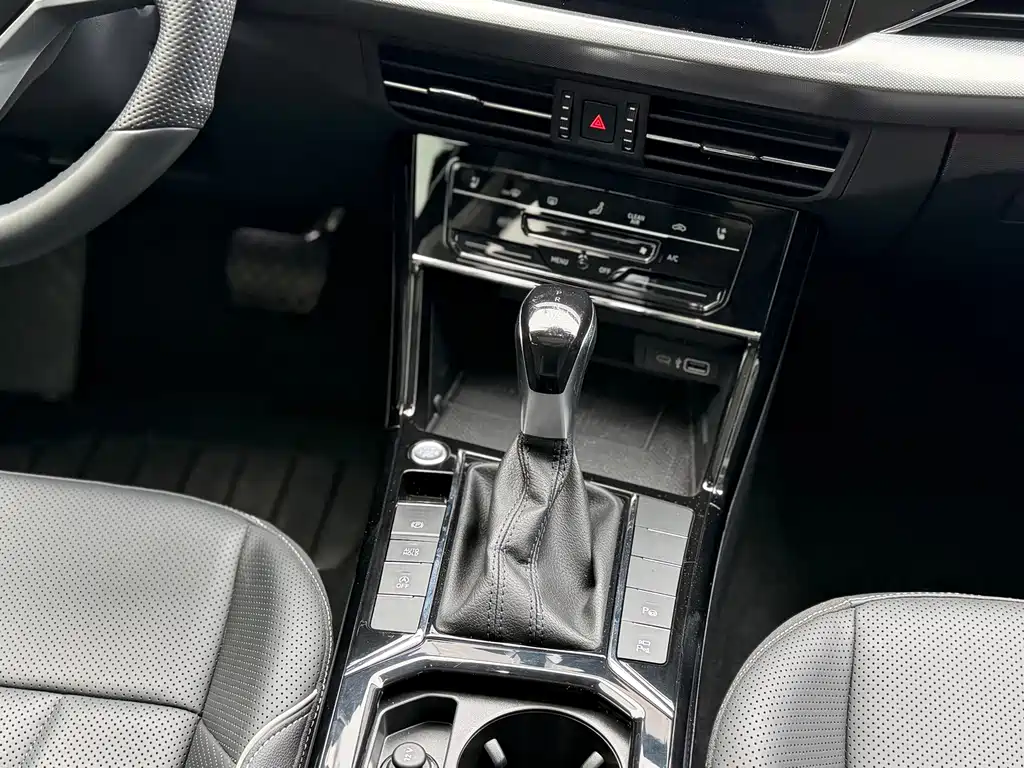 Volkswagen Passat — миниатюра 11