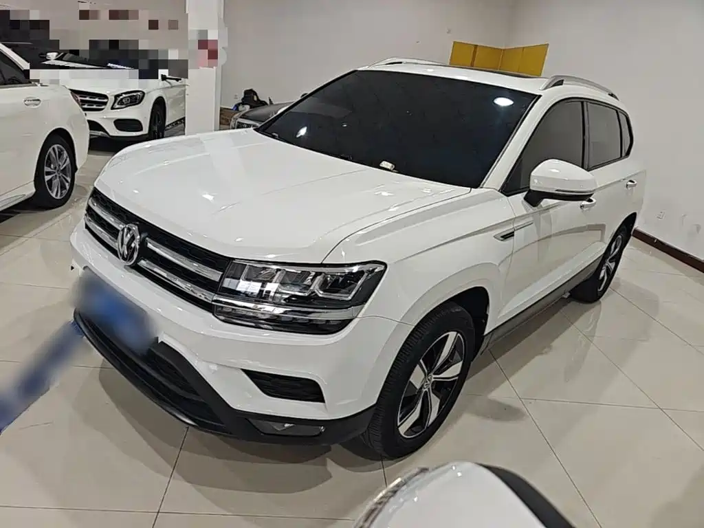 Volkswagen Tharu — миниатюра 2
