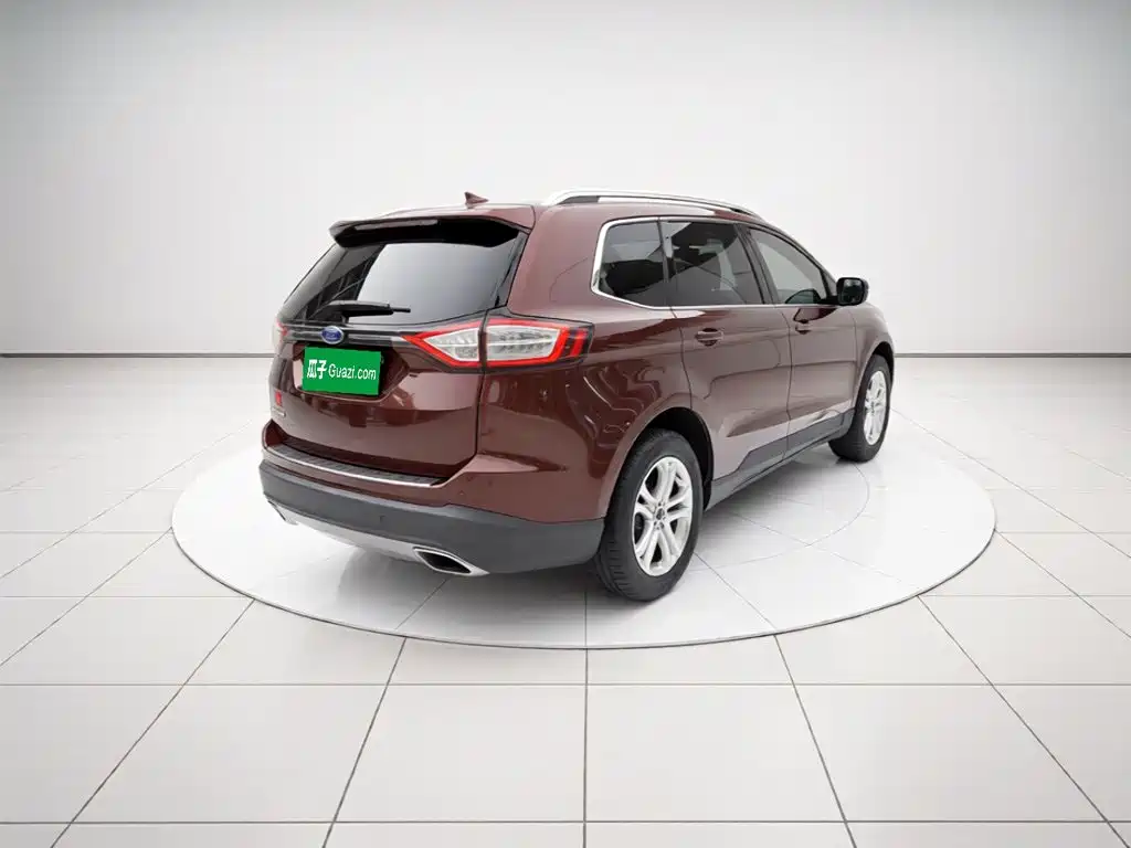 Ford Edge — миниатюра 4