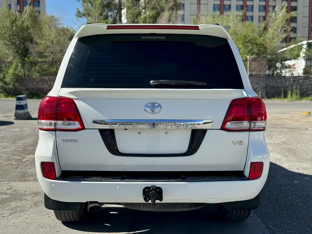 Toyota Land Cruiser 2010 4.7L AT VX