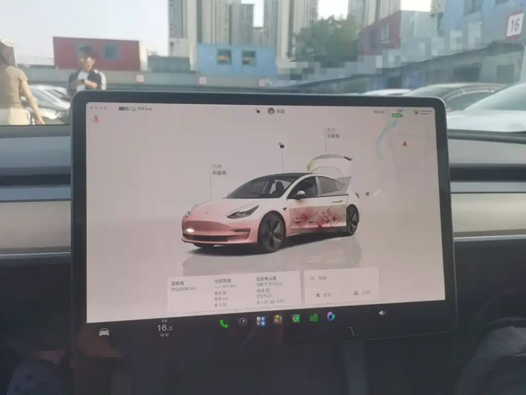 Tesla Model 3 — миниатюра 13