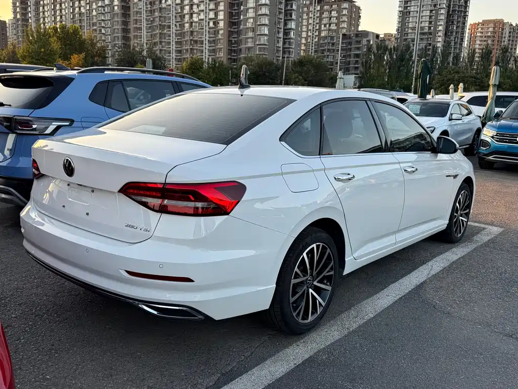 Volkswagen Lavida — миниатюра 15