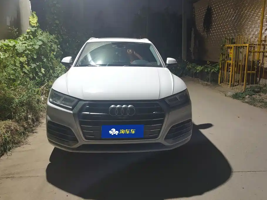 Audi Q5L — миниатюра 2