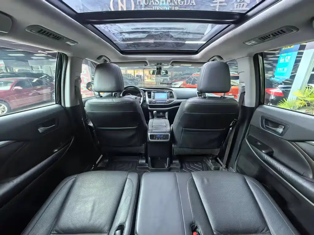 Toyota Highlander — миниатюра 5