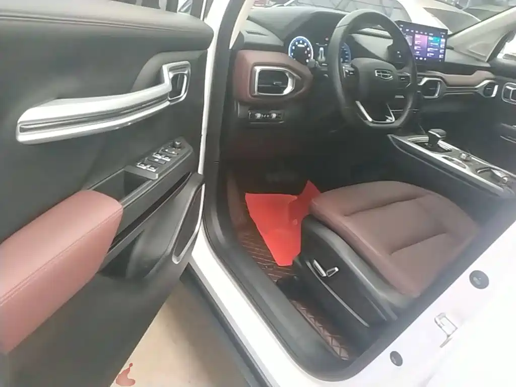 Geely Haoyue — миниатюра 16