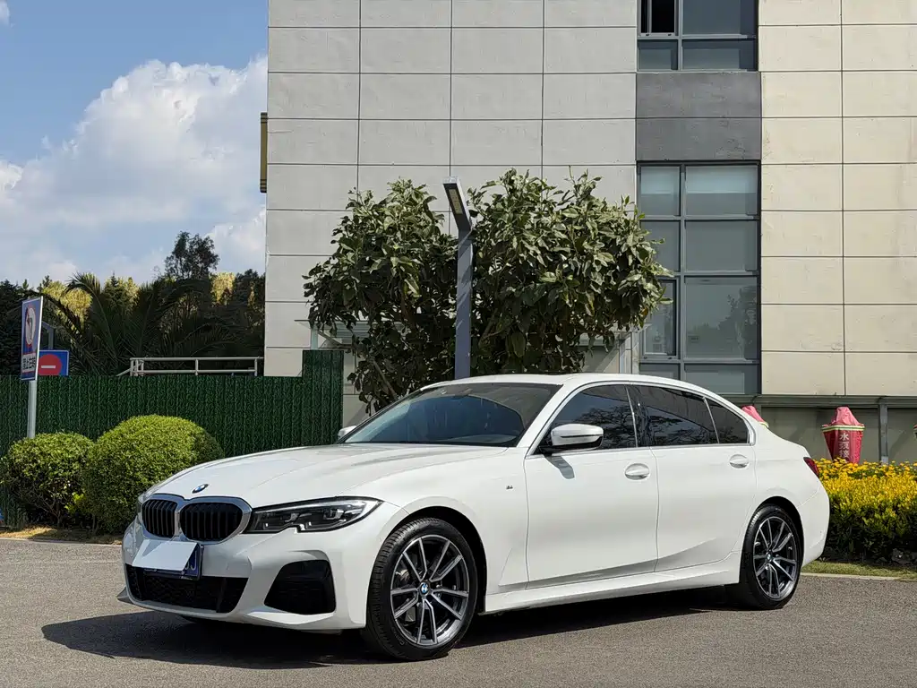 BMW 3 Series 2022