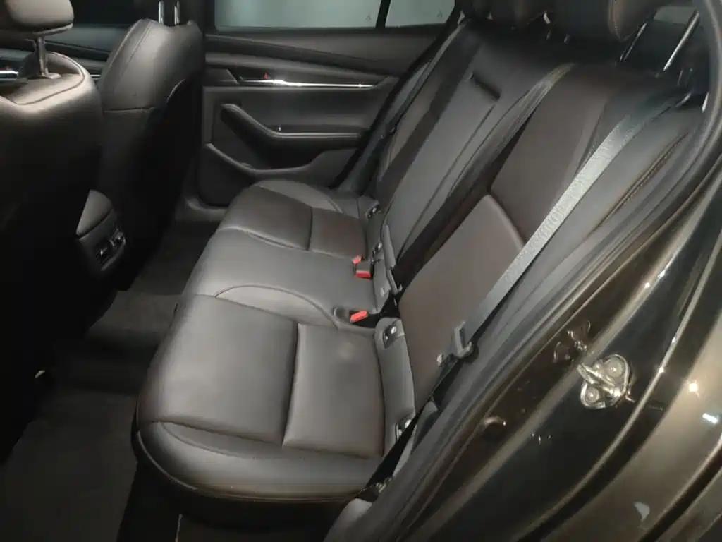 Mazda 3 Axela — миниатюра 17