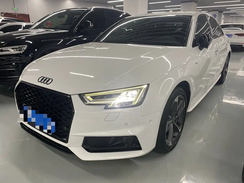 Audi A4L 2018