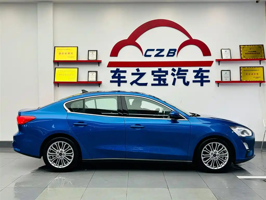 Ford Focus Sedan EcoBoost 180 Auto Edge Shine Type, фото 8