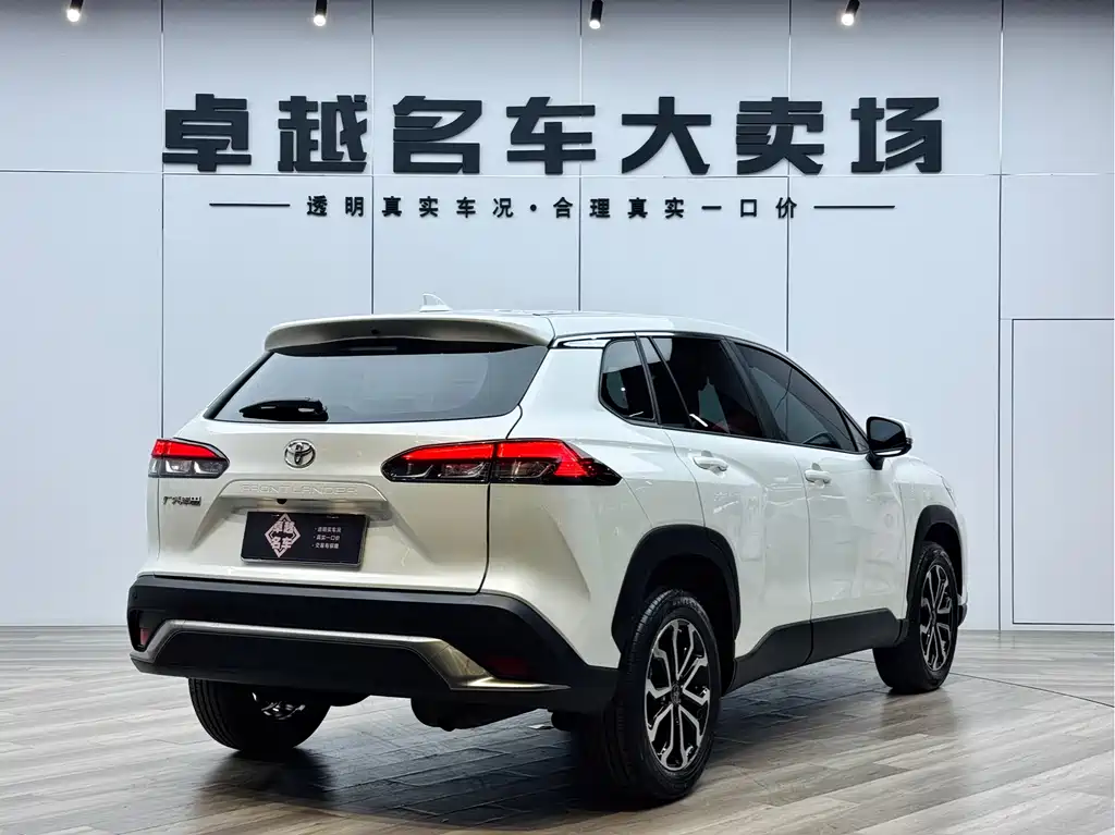 Toyota Frontlander 2023 2.0L CVT Luxury
