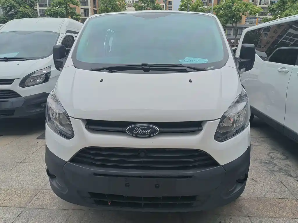 Ford Transit — миниатюра 2