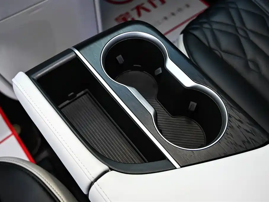 BUICK GL8 NEW ENERGY