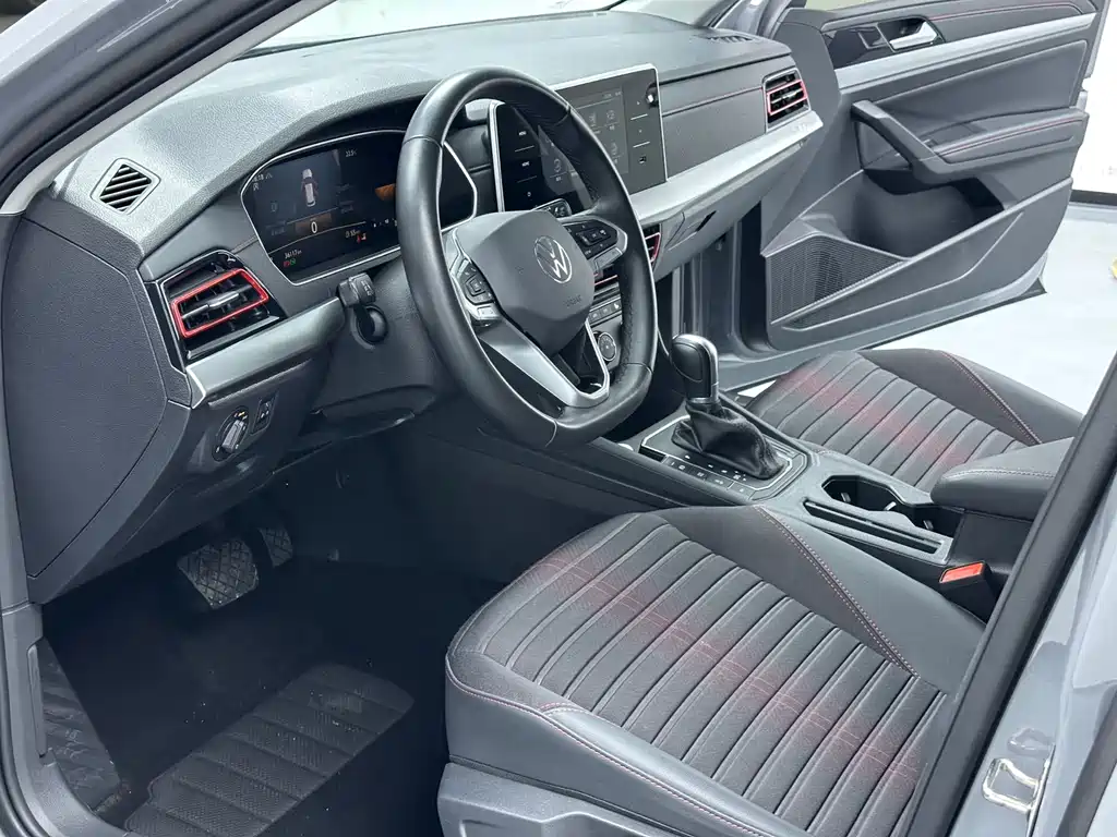 Volkswagen Lavida - фото 6