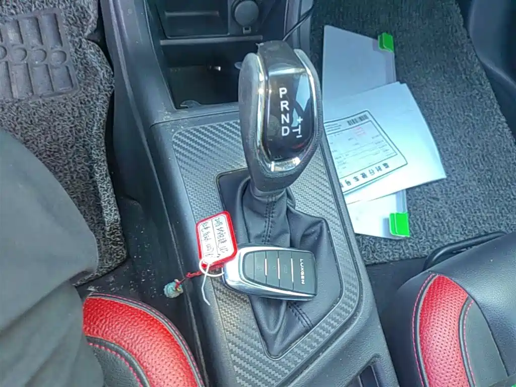 Luxgen U5 SUV — миниатюра 14
