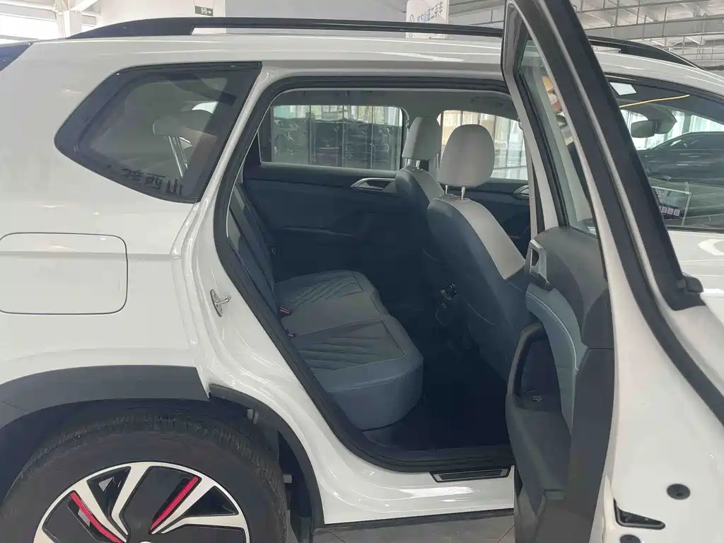Volkswagen Tharu — миниатюра 15