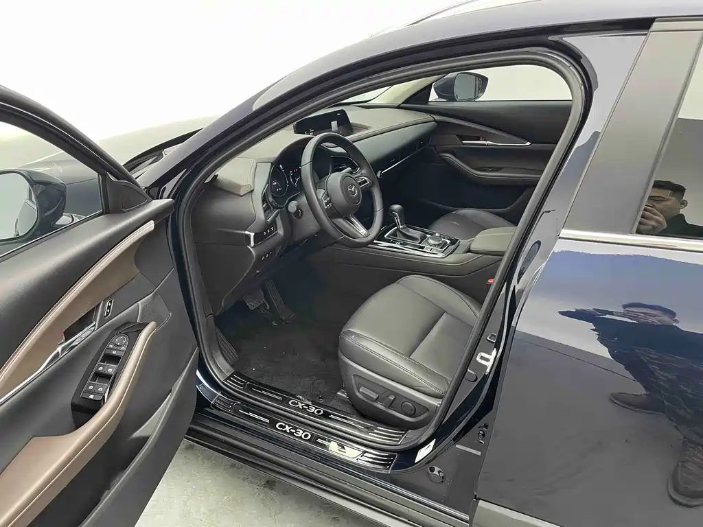 MAZDA CX 30