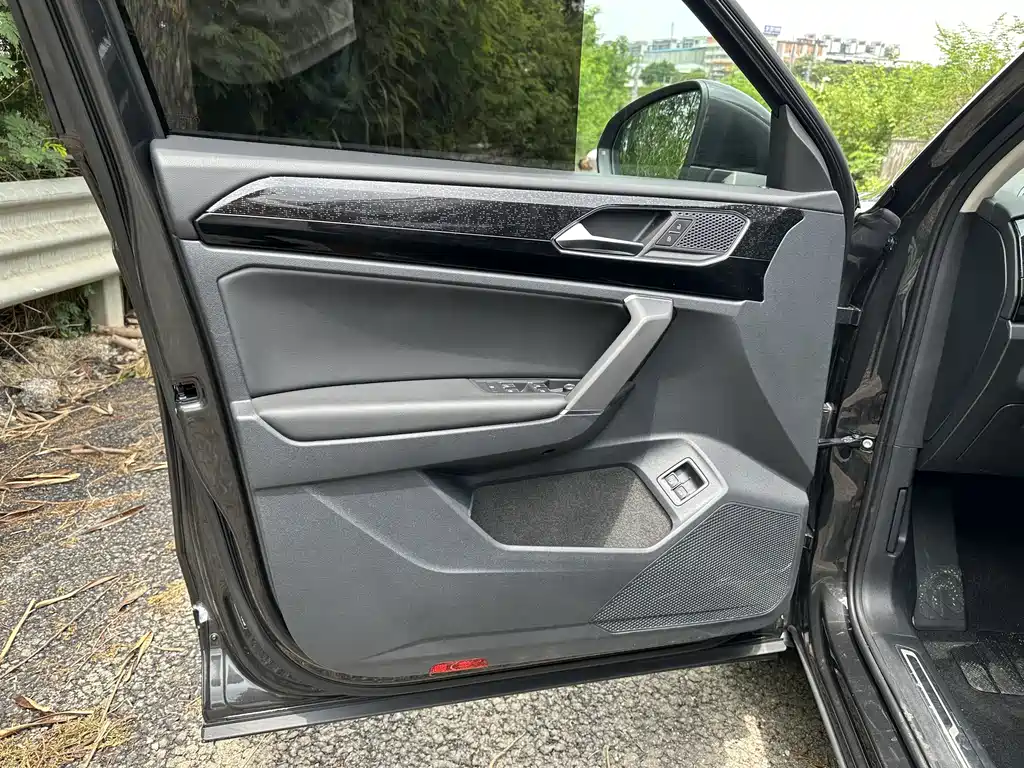 Volkswagen Tayron GTE - фото 11