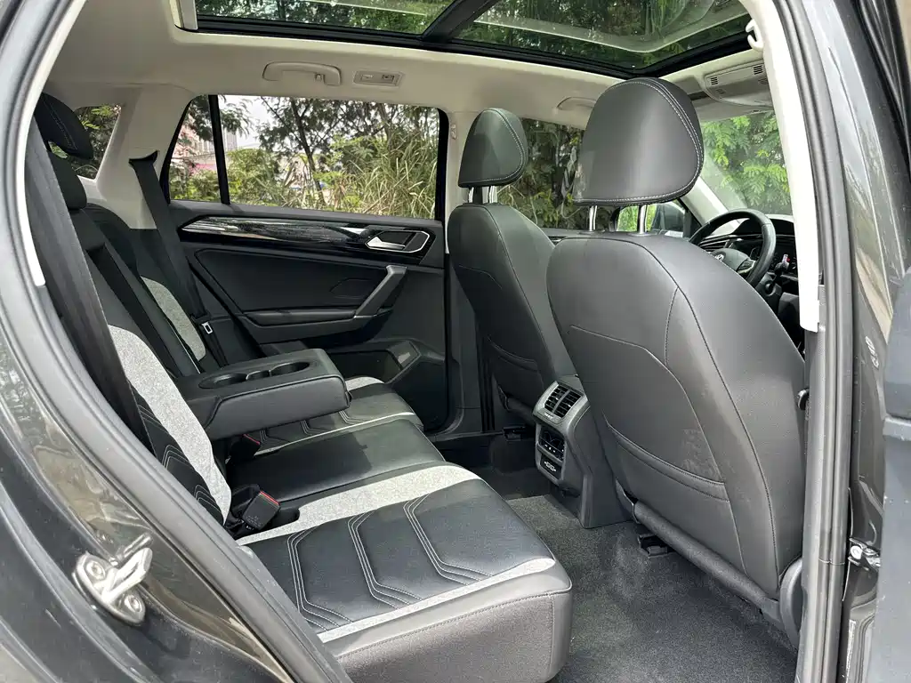 Volkswagen Tayron GTE - фото 17