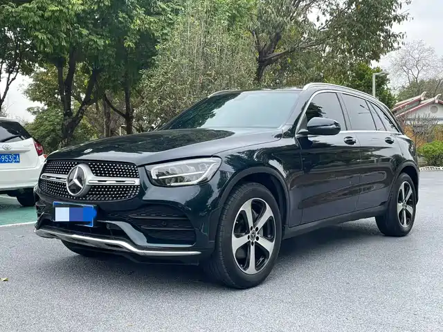MERCEDES-BENZ GLC