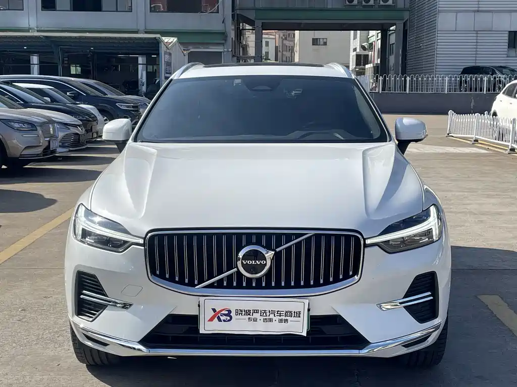 VOLVO  XC60 PLUG IN HYBRID