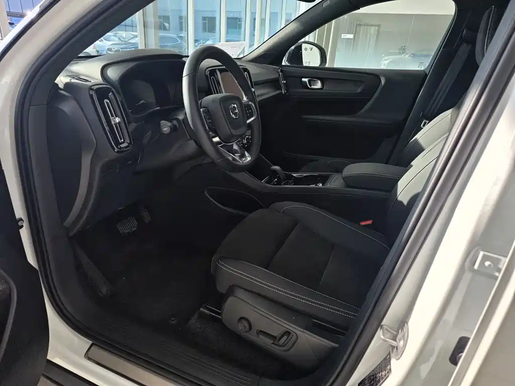 VOLVO XC40 NEW ENERGY