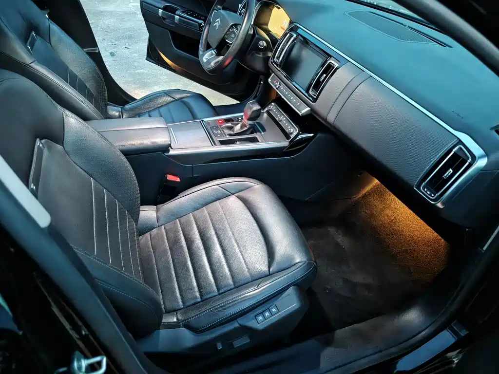 Citroen C6 — миниатюра 10