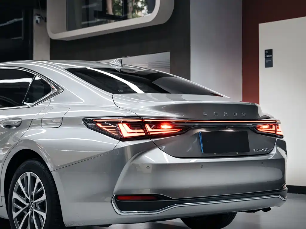 Lexus ES 2025 200 Premium