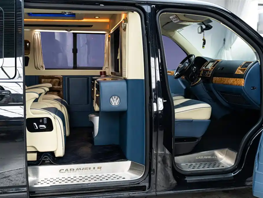 Volkswagen Caravelle 2015 2.0TSI Comfort