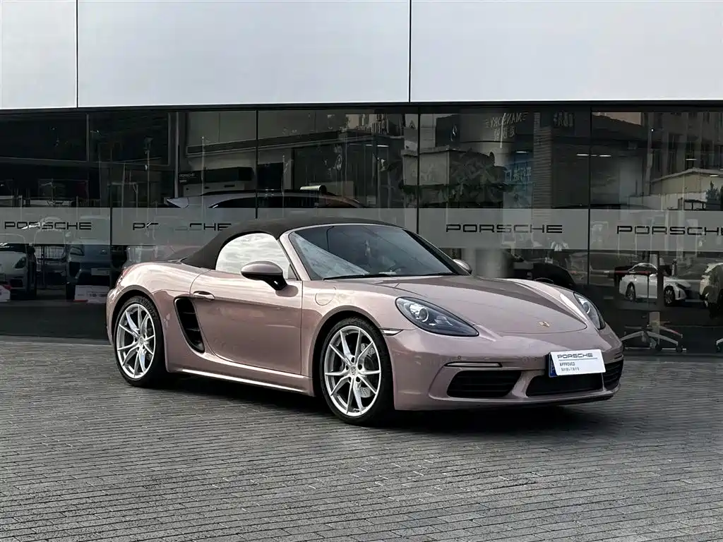 PORSCHE 718