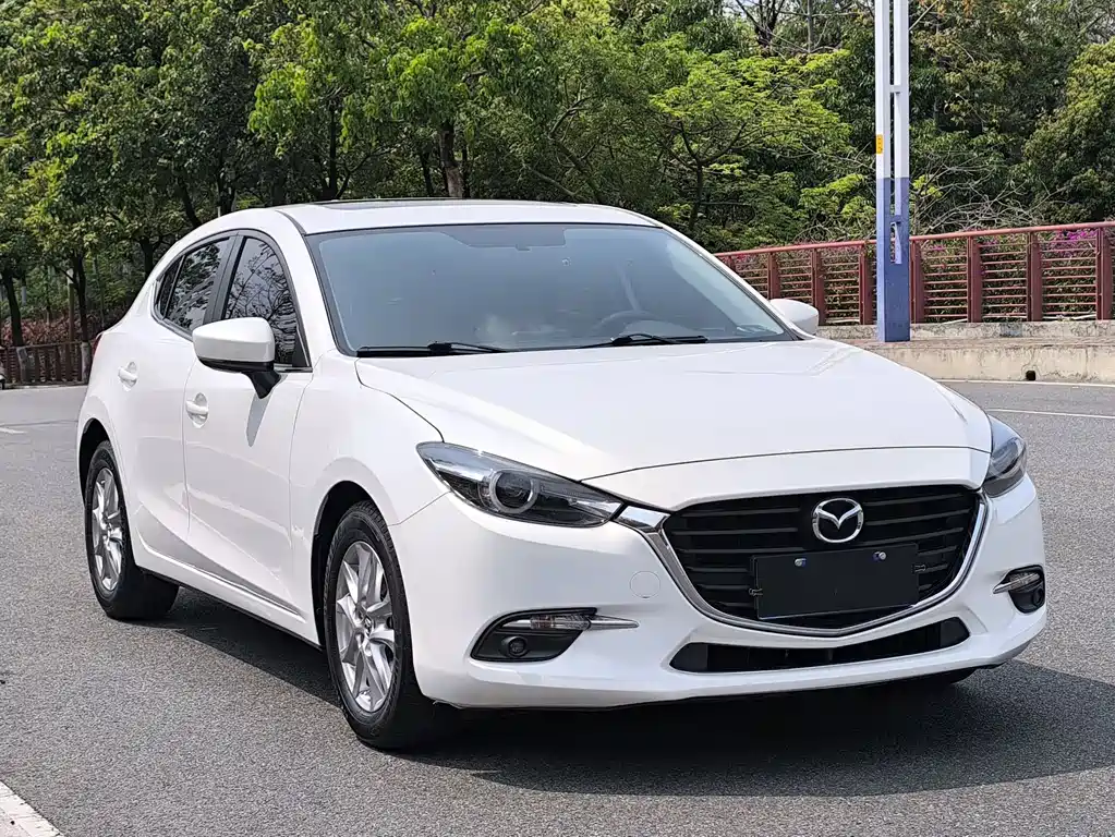 MAZDA 3 ANGKESAILA