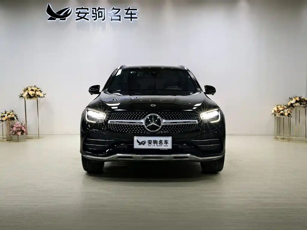 MERCEDES-BENZ GLC