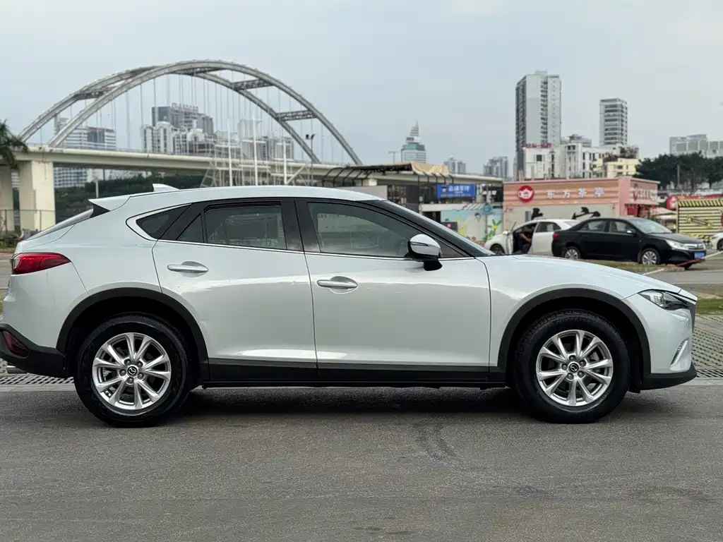 MAZDA CX 4
