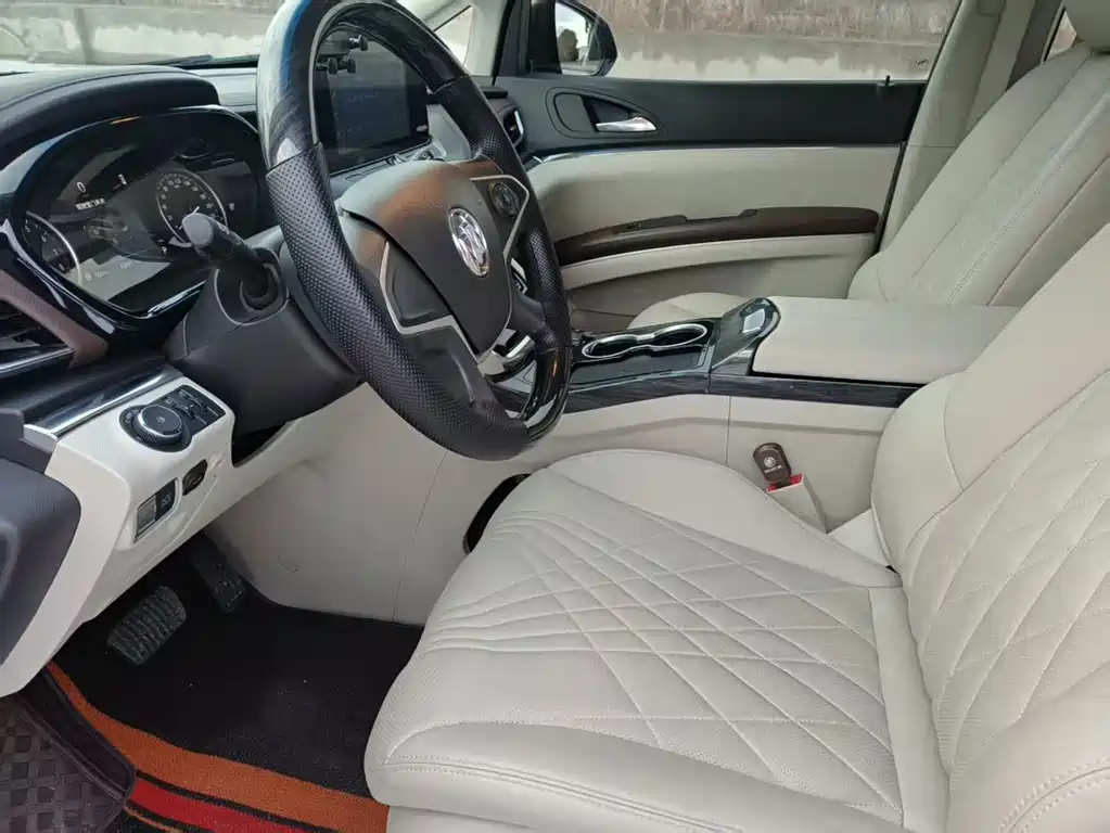 Buick GL8 — миниатюра 4
