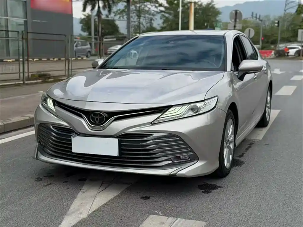 Toyota Camry 2019