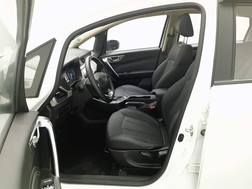 Geely Vision X3 1.5 л 2021 г. Белый, пробег 32599 км