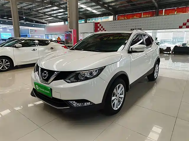 NISSAN QASHQAI 2018