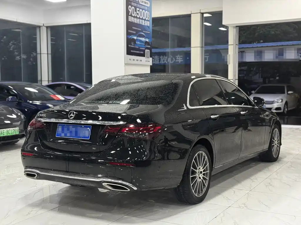 MERCEDES-BENZ E CLASS