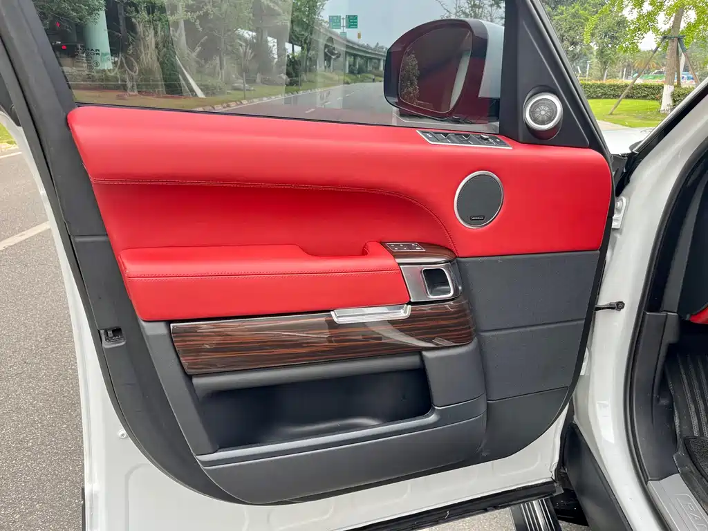 Land Rover Range Rover 3.0 SC V6 Vogue, фото 8