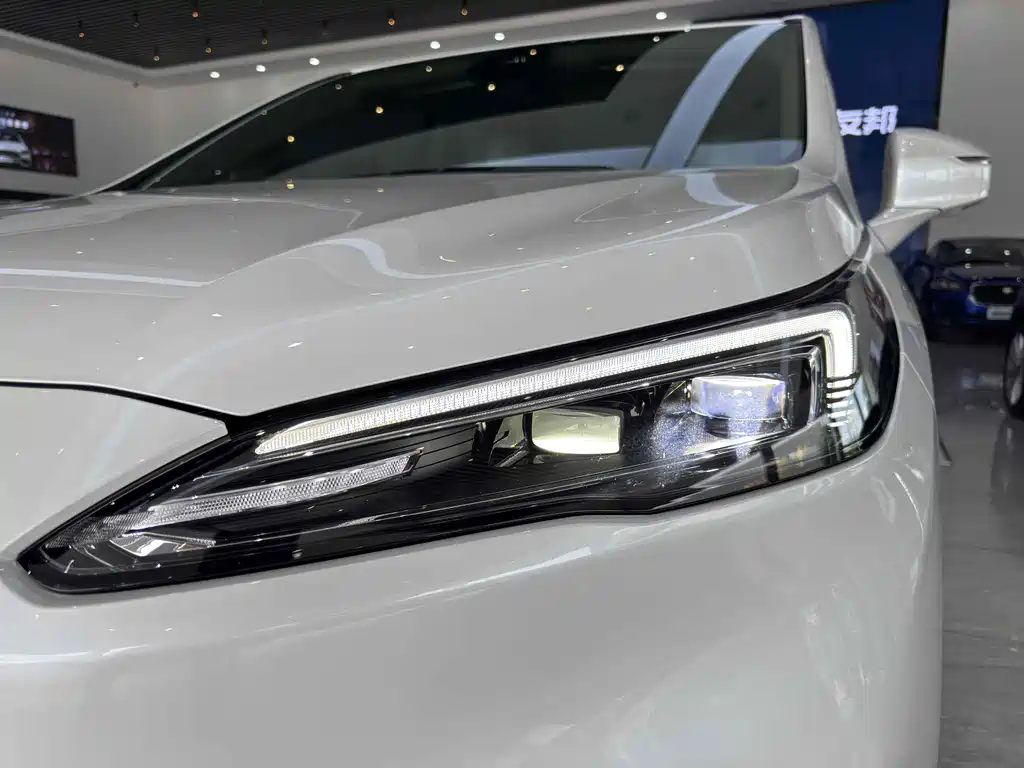 BUICK GL8 NEW ENERGY