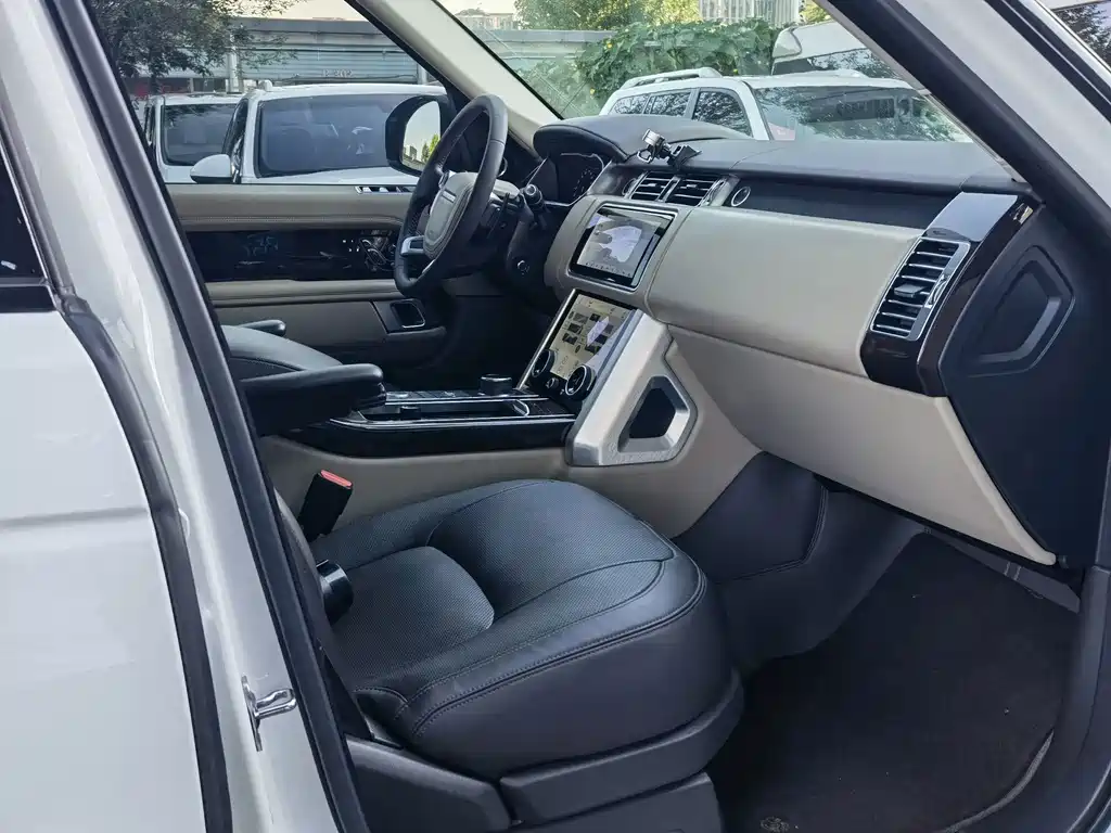 Land Rover Range Rover — миниатюра 10